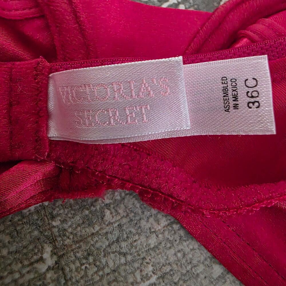 Victoria's Secret Red Satin Vintage Underwire Bra 34C - Picture 5 of 9